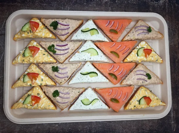 Canapé halbiert grosse Platte 20 Stk.