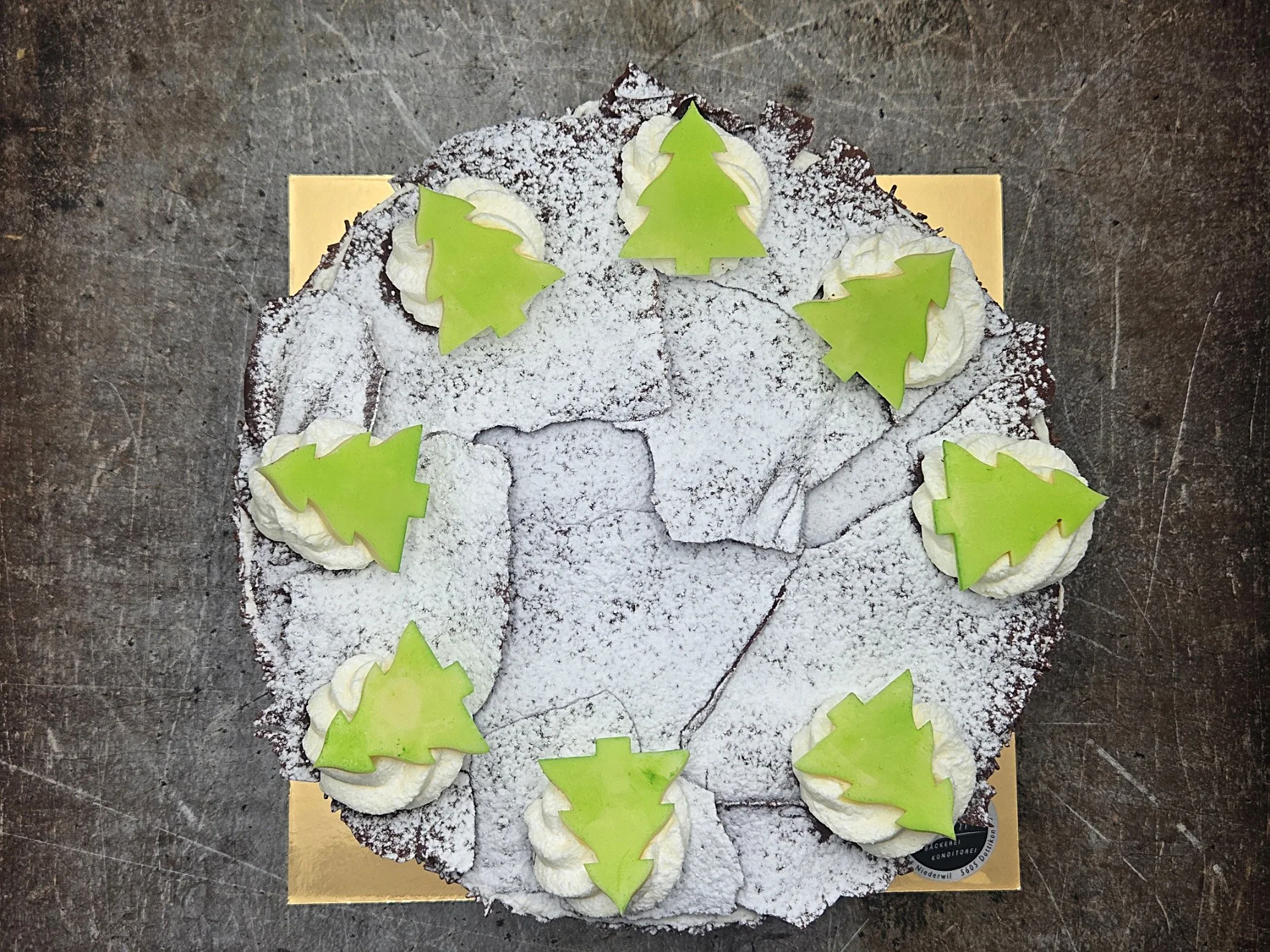 Schwarzwäldertorte 20 cm 6-8 Pers. – Bild 1