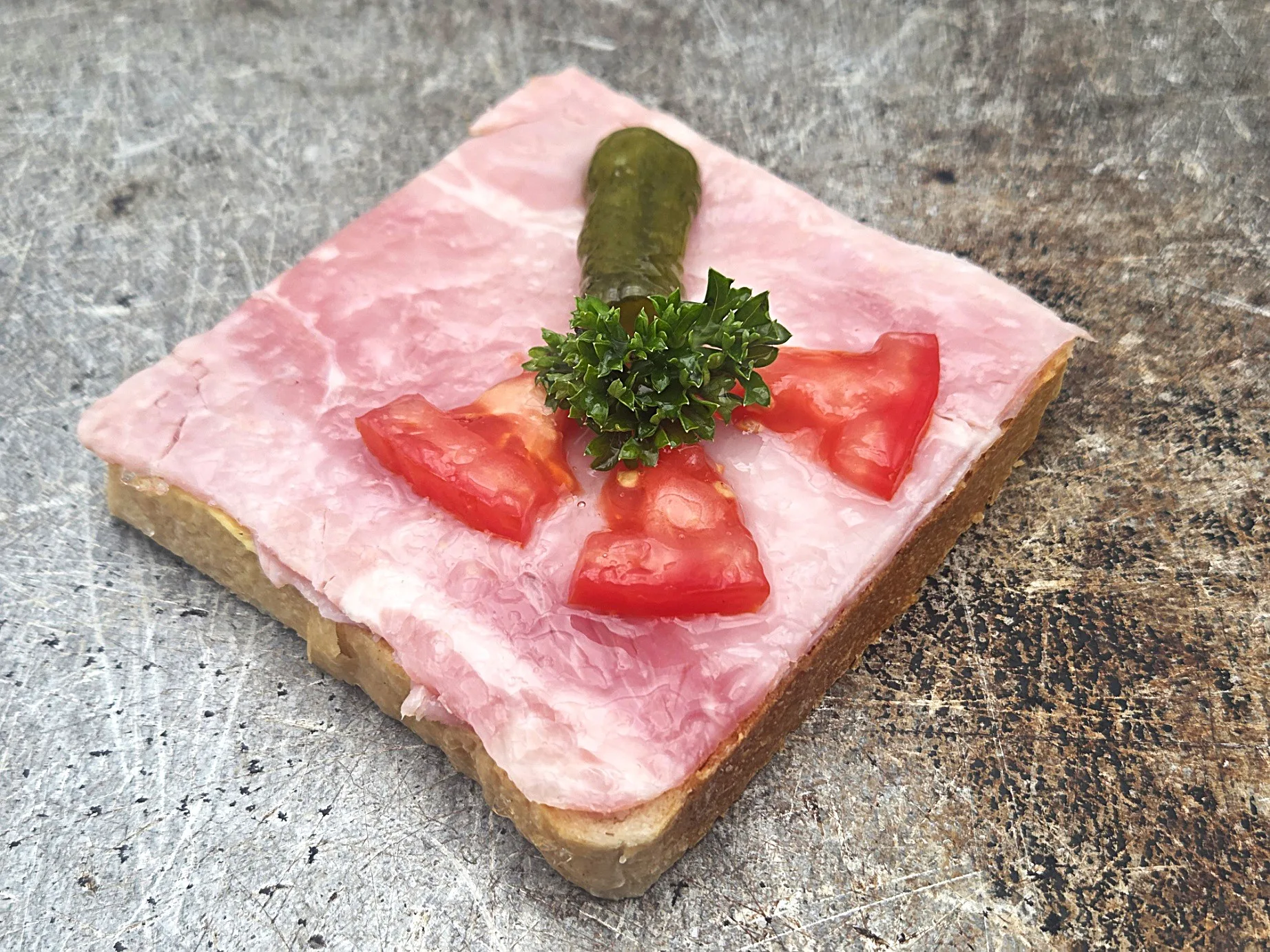 Canapé Schinken – Bild 1